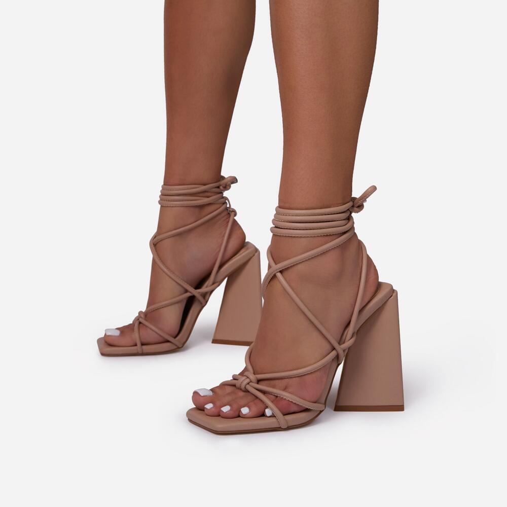 Danielle Heels-Nude