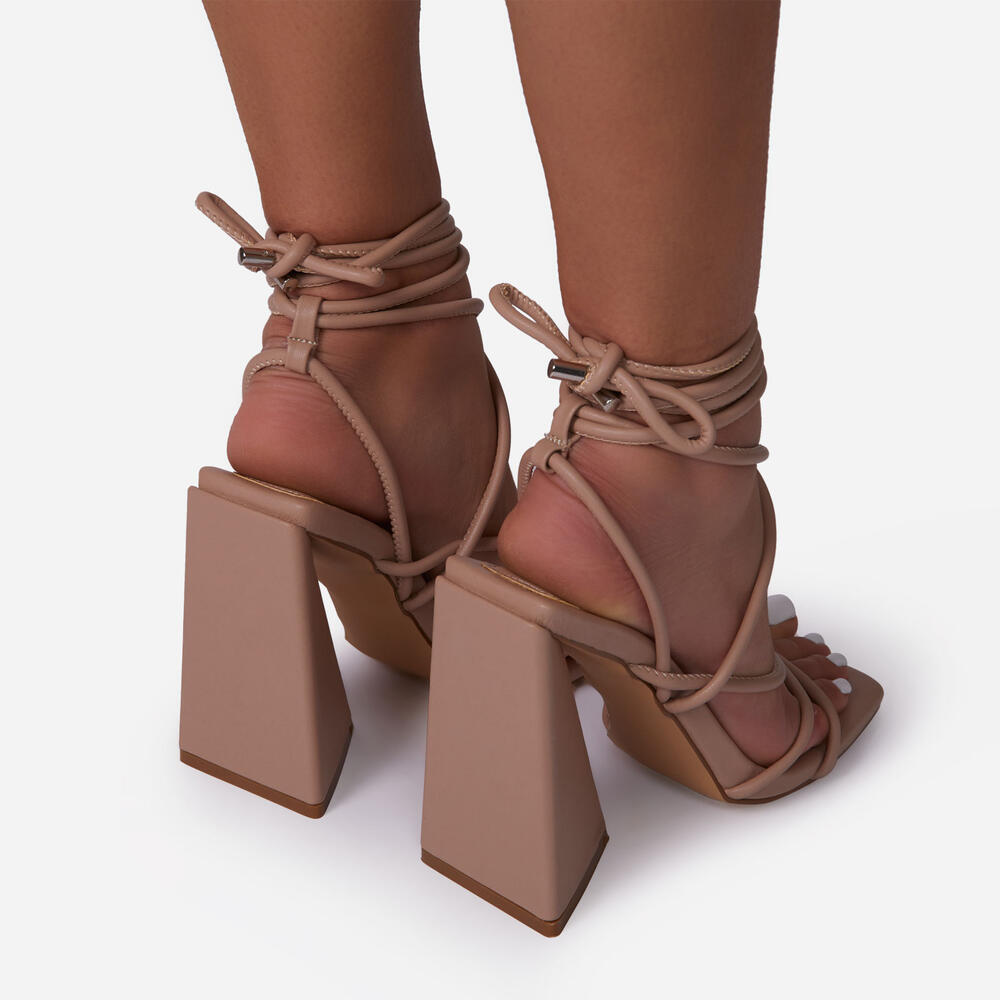 Danielle Heels-Nude