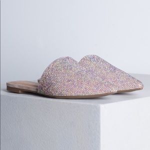 Raena Pointy Toe Flats - Nude - Atlanta Shoe Studio