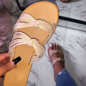 Vanessa Sandals-Nude - Atlanta Shoe Studio